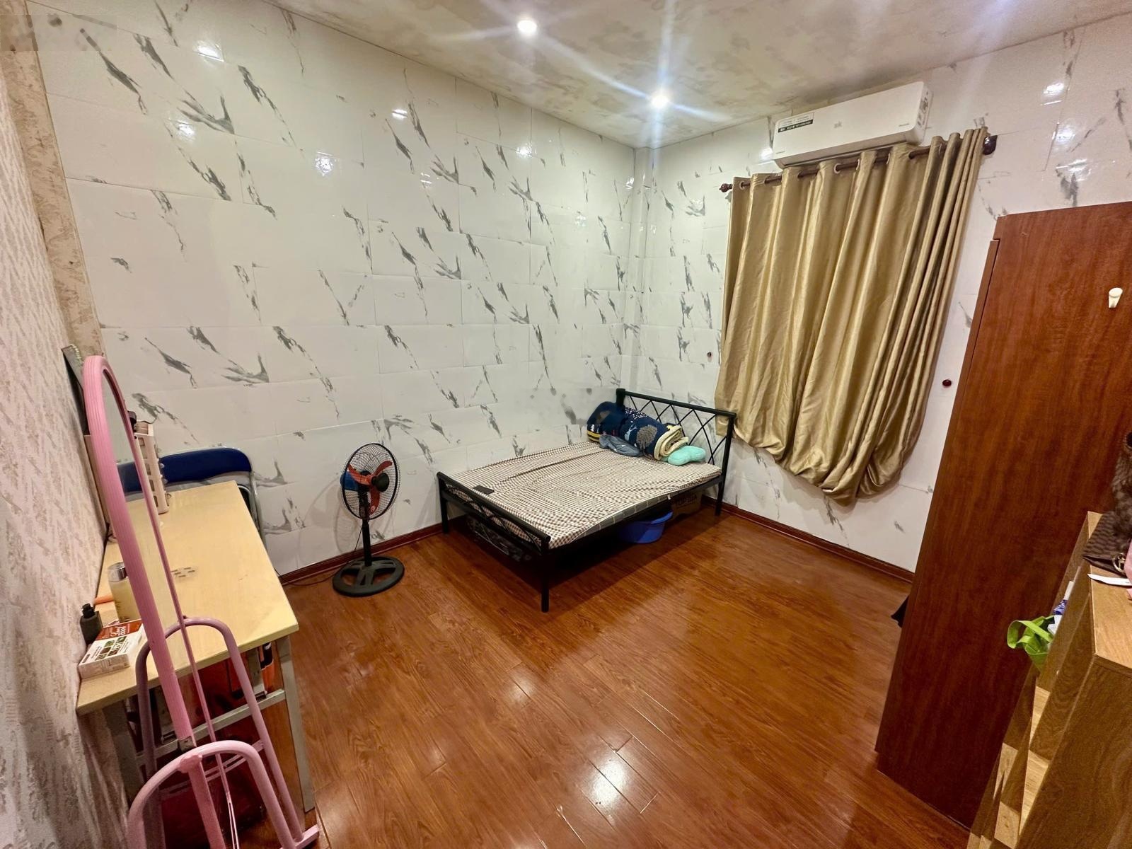 Em cần cho thuê nhà Kim Giang - Thanh Liệt 60m2, 3 tầng,4 ngủ - full đồ - Ngõ rộng ô tô qua cửa