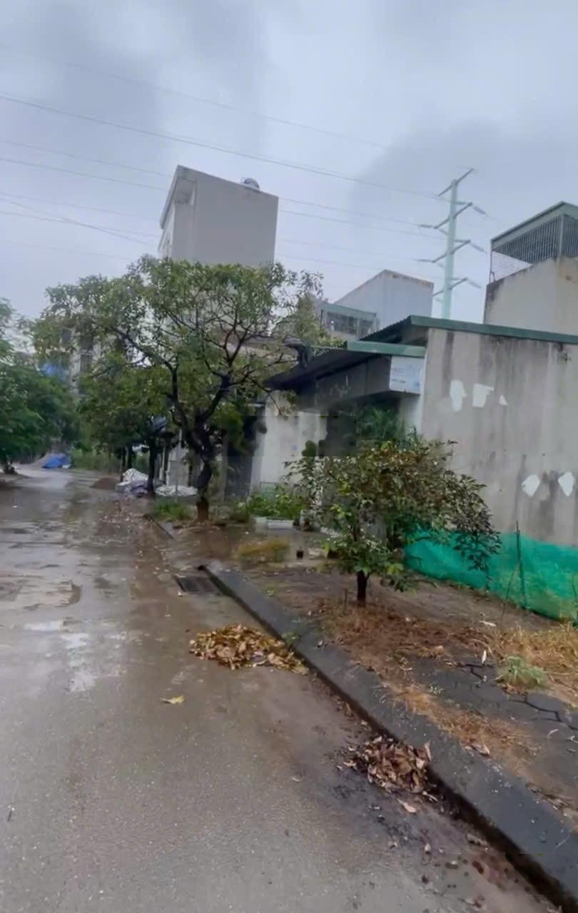 Bán đất dịch vụ khu Hòa Bình, Yên Nghĩa, Hà Đông Hà Nội. Diện tích 50m, mt 54m, đường 2 ô tô tránh