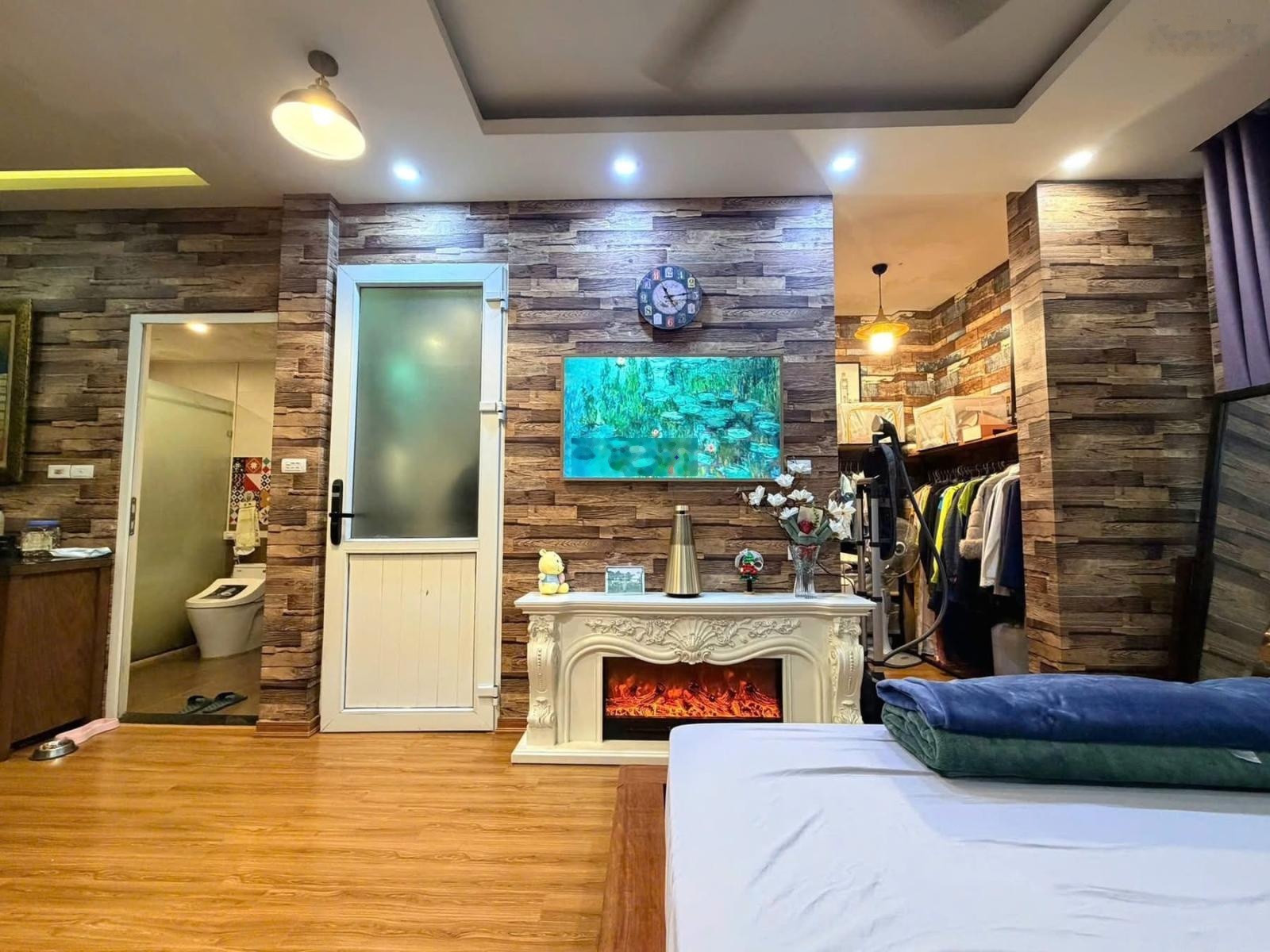 Ô tô đỗ cửa phố Minh Khai, nhà mới, tặng full nội thất xịn,Thang máy nhập, ngõ nông thông51m*6T.