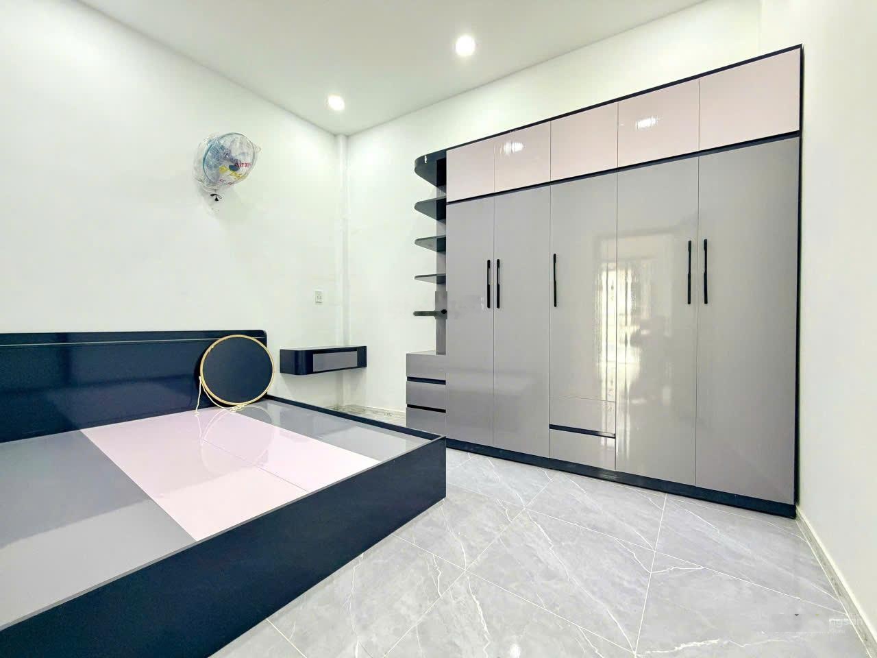 Nhà full nội thất 1 trệt 1 lầu quận bình tân giáp quận tân phú giá 4 tỷ 7