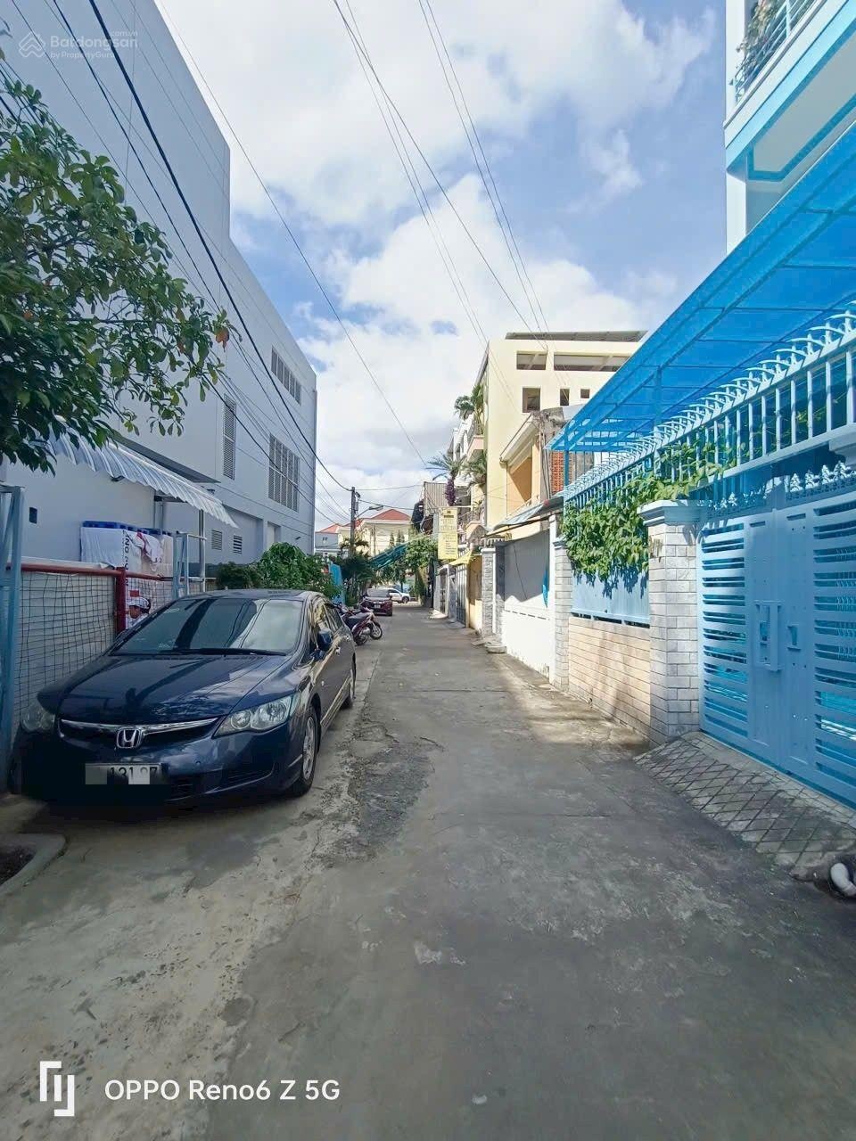 Kẹt tiền hạ 700 triệu bán gấp lô tặng nhà trung tâm Nha Trang cạnh siêu thị Lotte