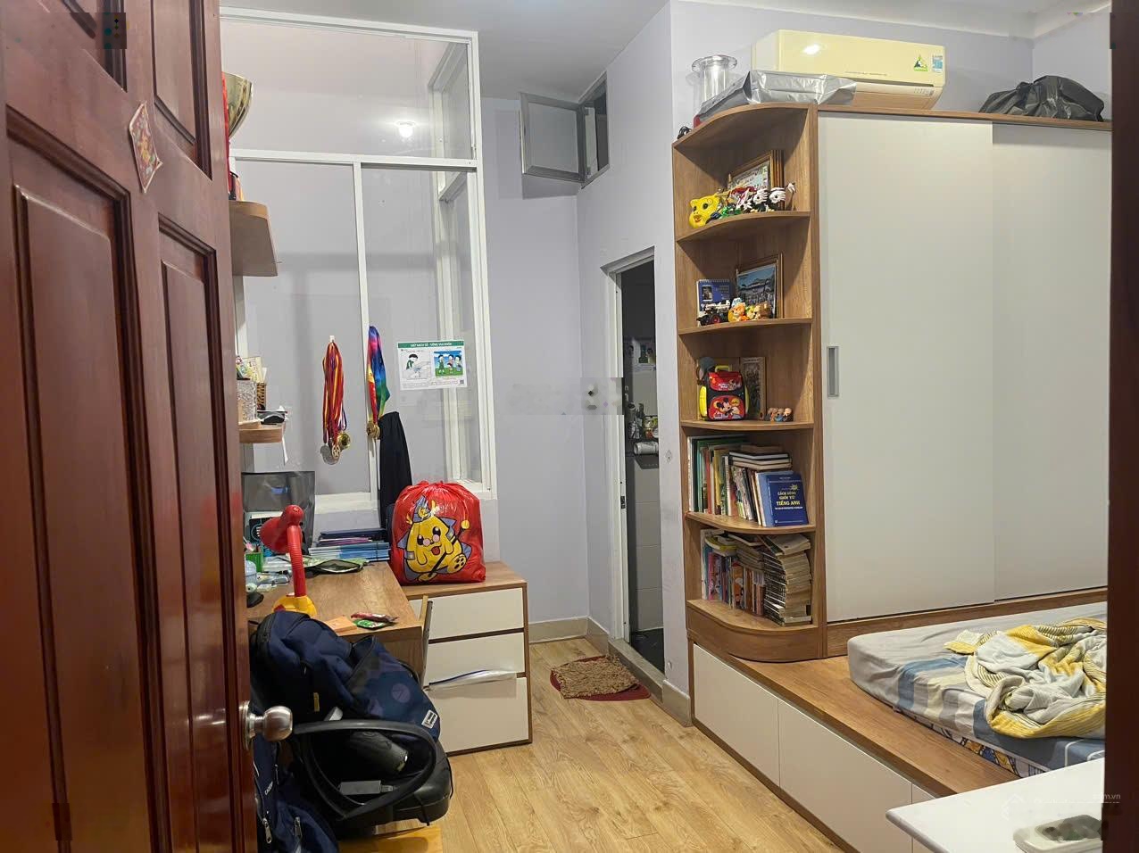 Cho thuê nhà Quận 7: Trệt + 1 lầu, 2PN, 2WC đường nhựa 6m giá 16tr/th