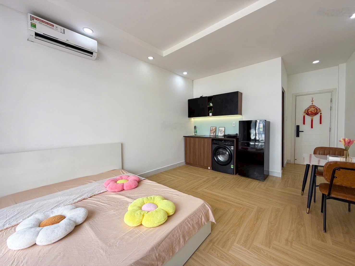 Cho thuê phòng ban công, full nội thất Nơ Trang Long, Bình Thạnh gần Phan Xích Long,Phú Nhuận Q1,Q3