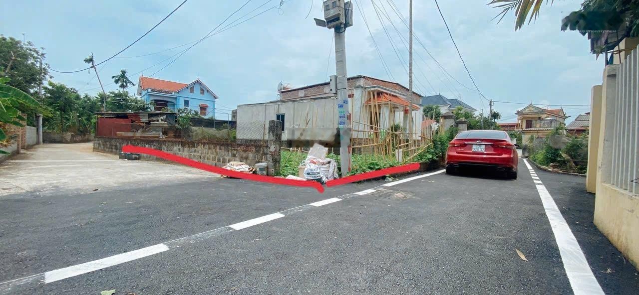 Lô góc hai mặt tiền, đường thông thoáng, mặt tiền 4m, nở hậu. Vị trí đắc địa tại Mễ Sở, Văn Giang