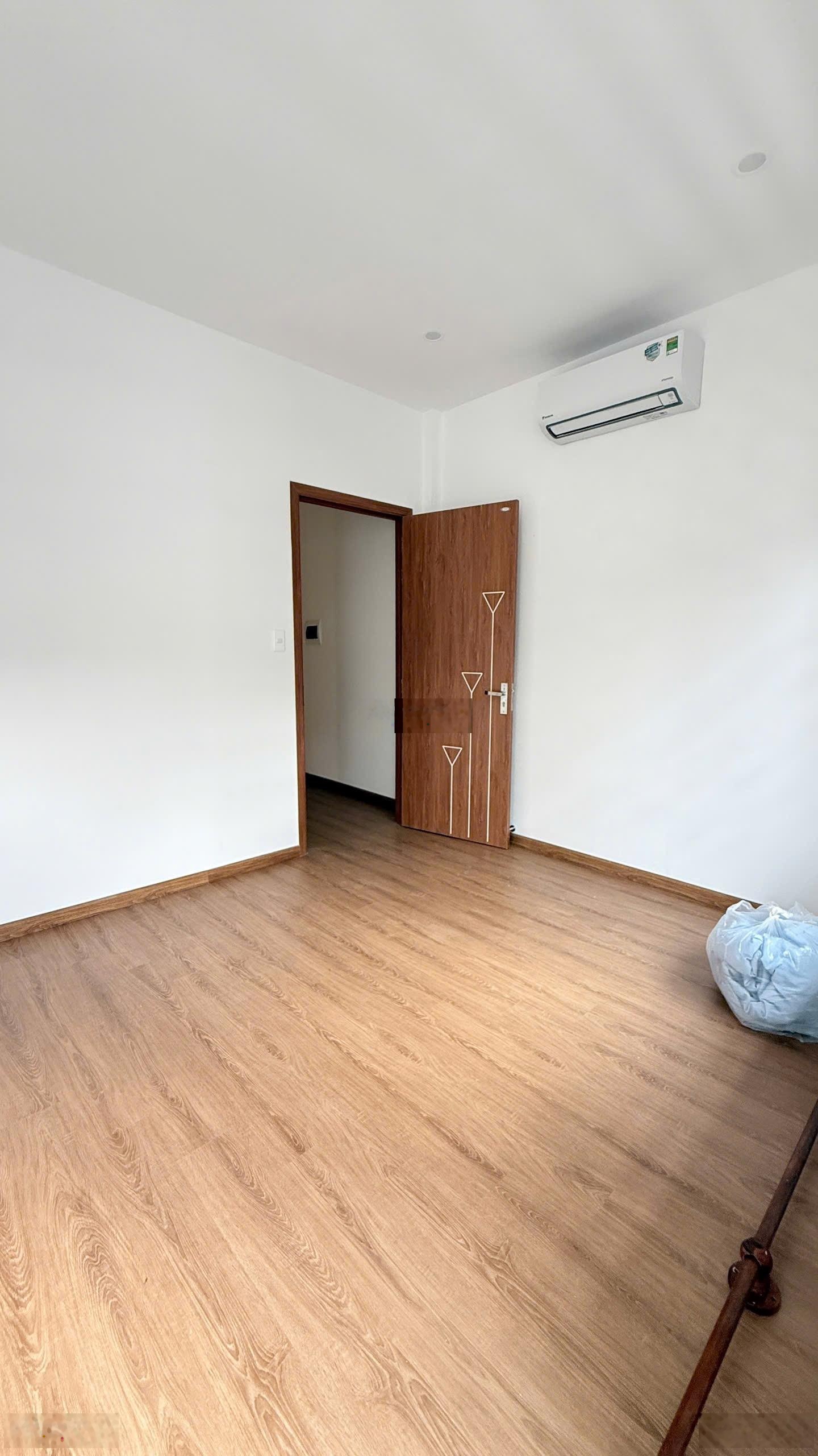 Bán nhà riêng 2PN, 2WC, 34m2 tại Hòa Bình, Hiệp Tân, Tân Phú, giá cực chất 5,2 tỷ