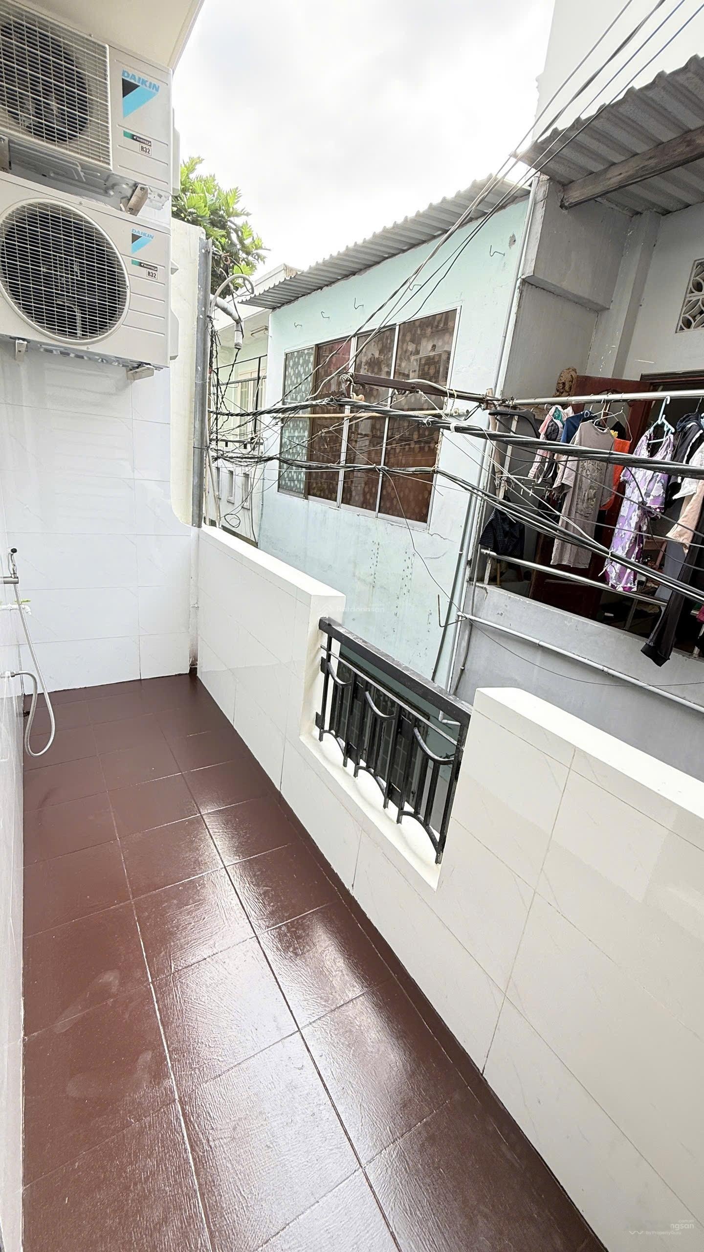 Bán nhà riêng 2PN, 2WC, 34m2 tại Hòa Bình, Hiệp Tân, Tân Phú, giá cực chất 5,2 tỷ