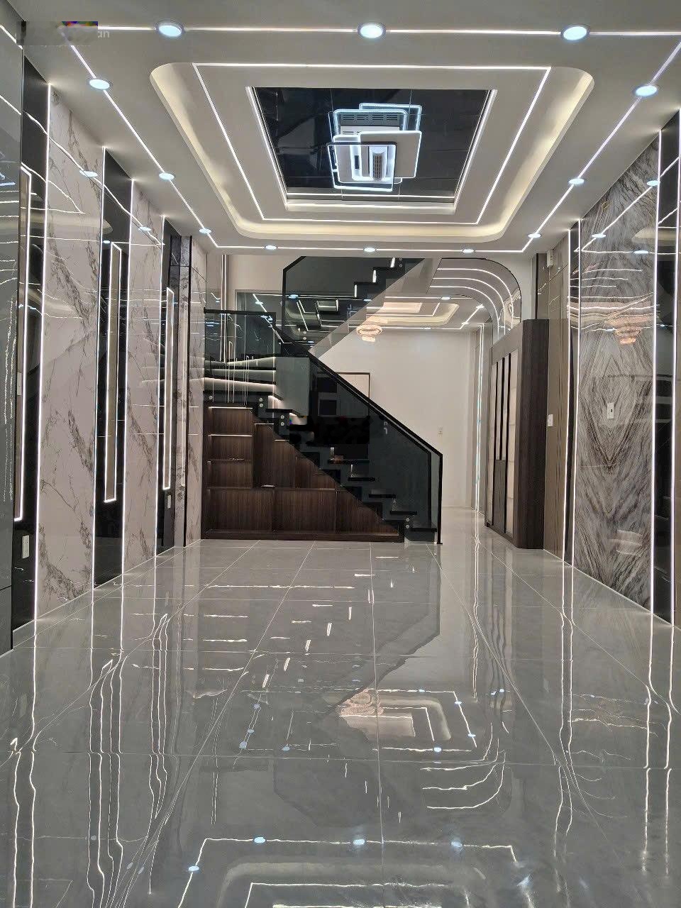 Bán NR tại Đất Mới, 6 tỷ, 48m2, 4PN + 4WC + 3 tầng, Bình Tân, HCM Hot!