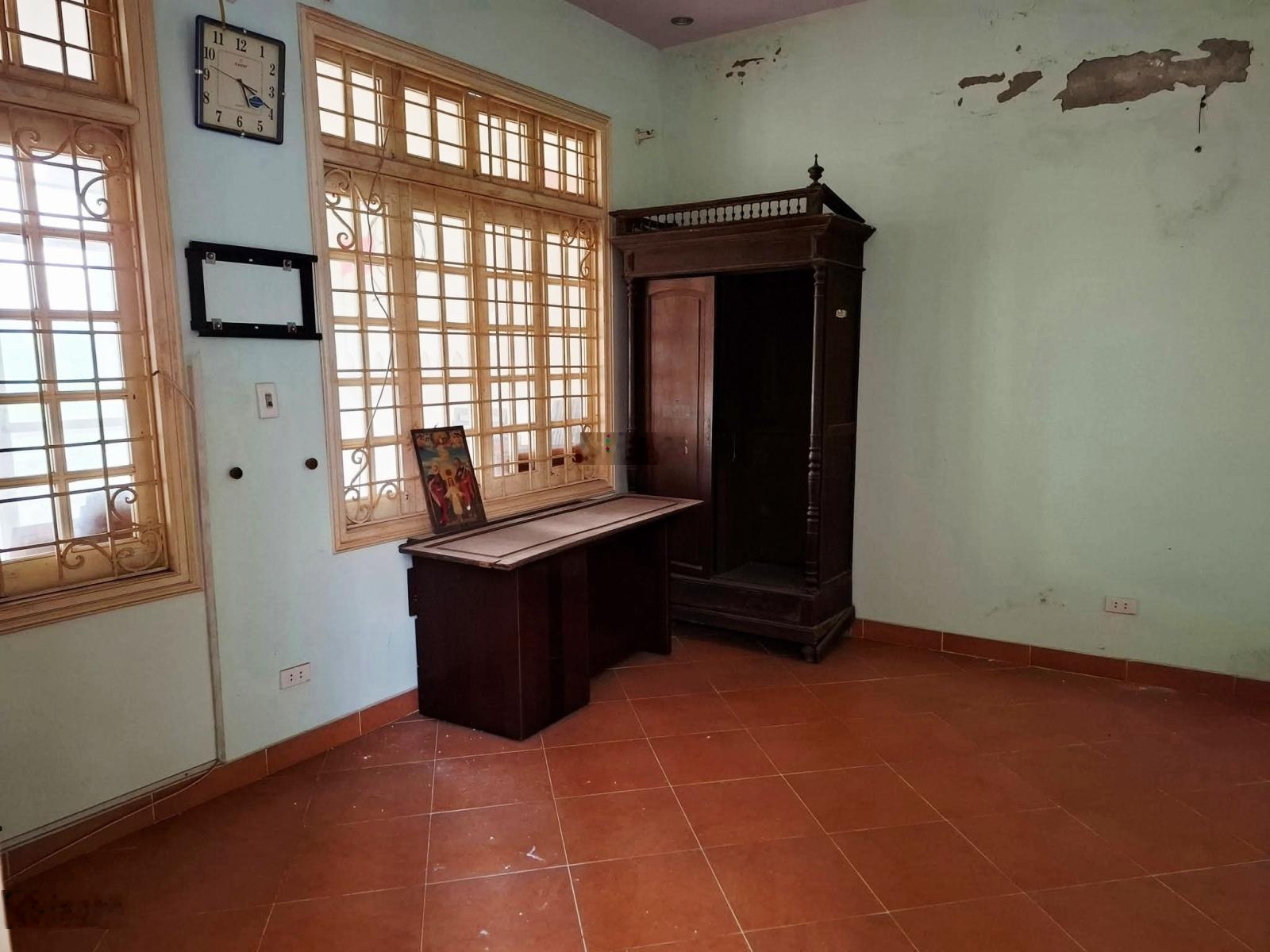 Mời thuê nhà mặt phố Phùng Hưng Hà Đông. Kinh doanh mọi mặt hàng. 152m2 nhà 3 tầng, giá chỉ 32 tr