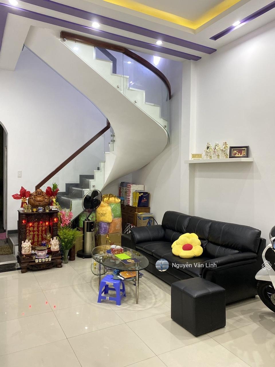 Bán nhà mặt tiền Năm Châu P. 11 Q. Tân Bình, 4mx16m, 4 tầng, vị trí đẹp, giá chỉ 13,8 tỷ TL