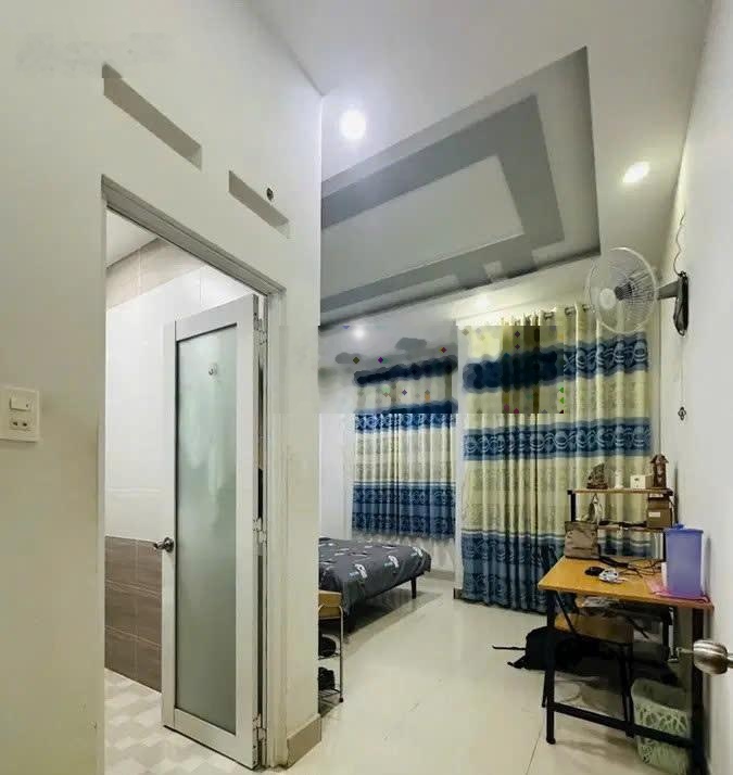 Nhà 55m2 4 Tầng có 5 tỏi x Nguyễn Ảnh Thủ Hiệp Thành Quận 12 TP. Hồ Chí Minh.