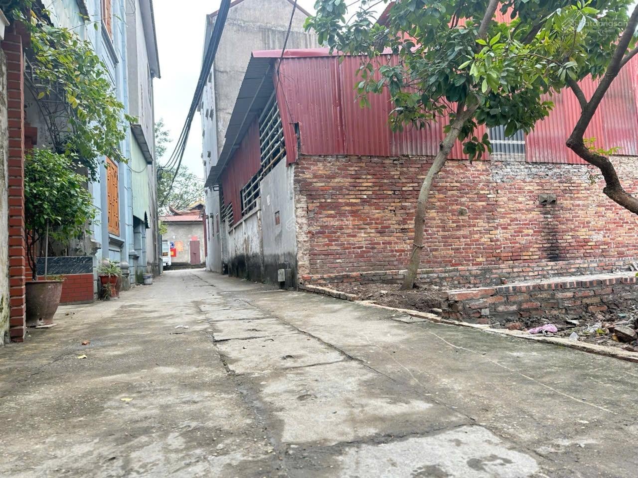 Gấp gấp gấp sang tiền lô fo giá rẻ giật mình vị trí : hương mạc - từ sơn - bắ