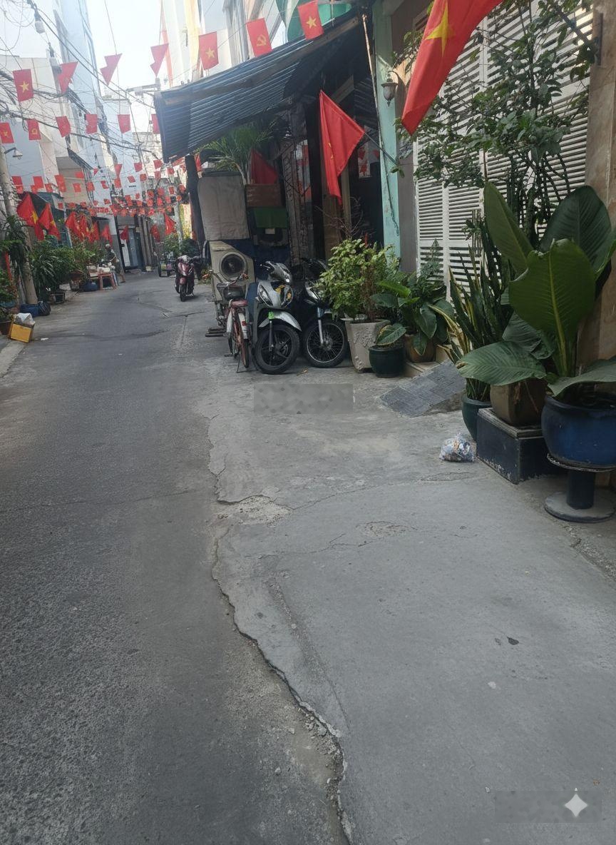 Hiếm,3 tầng,64m2,ngang 5,3m,BTCT,SHR, bùi đình túy,