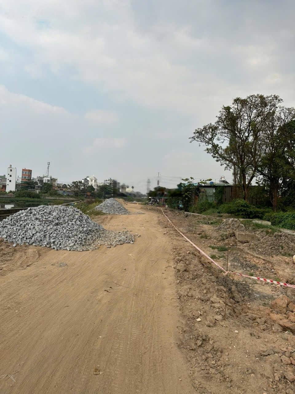 Bán xưởng chính chủ Mặt tiền đường 30m. Bình Tân. Container ra vào thoải mái. Sát Hương Lộ 2