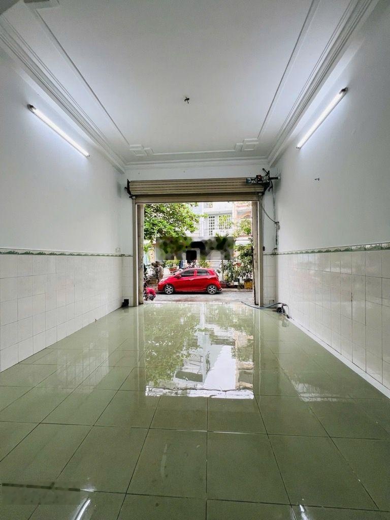 Bán nhà Mặt Tiền 3 tầng Bình Phú 3 ( 4 x 15 ) đường nhựa 10m đối diện công viên chỉ hoen 8 tỷ.