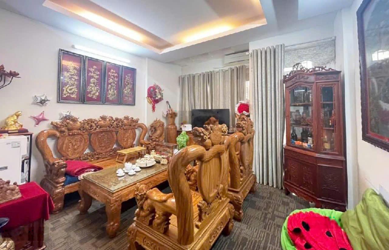 Bán nhà Trần Quý Kiên , Cầu Giấy 52m2, mặt tiền 16m, thang máy 450kg , 13 tỷ, oto, kinh doanh