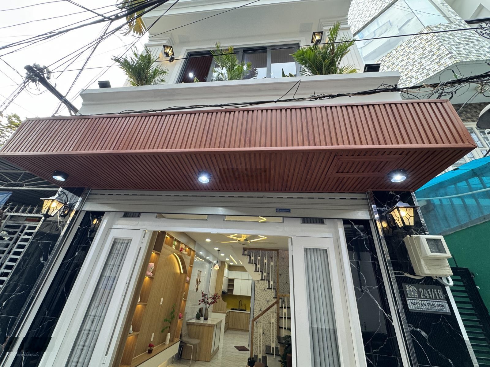 3 phòng ngủ- mới tinh- ngay Đại Học Công Nghiệp 4 và đường Phạm Văn Đồng - hẻm thông