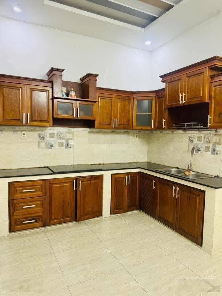 Ngay Emart Phan Huy Ích, Gò Vấp, 4,5x13,5m, 2 tầng, Chỉ 5tỷ880.