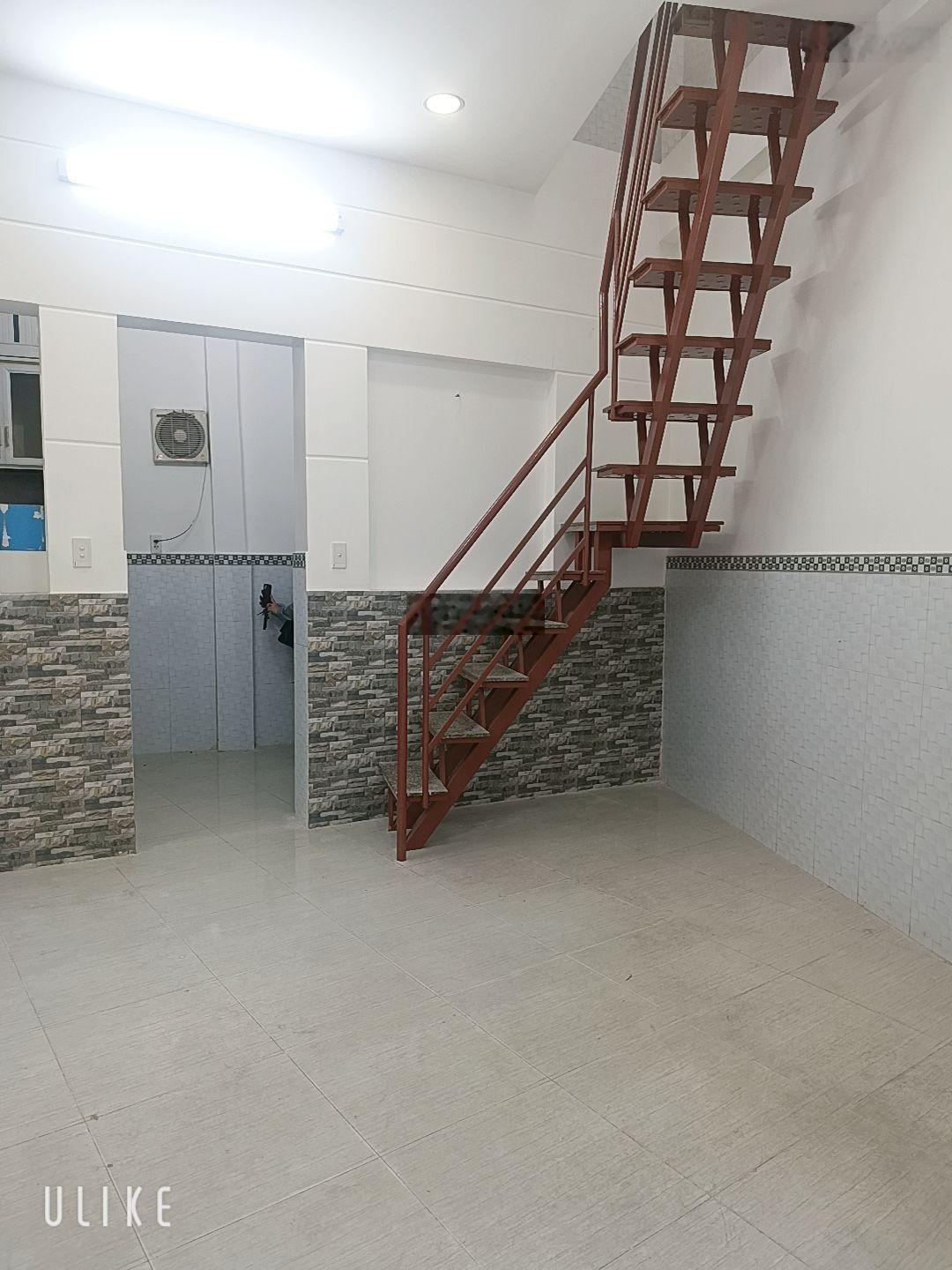 Nhà mới 2 tầng, Hơn 3 tỷ, sát Trần Xuân Soạn, 6m*5m, 2PN 2WC, VÀO Ở NGAY