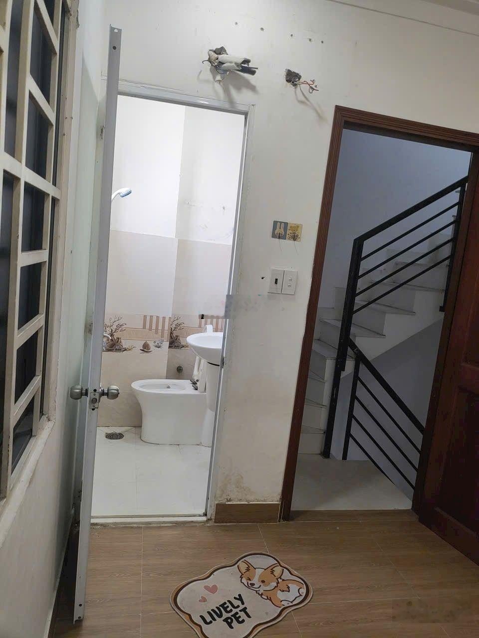 Cho thuê 1/ lê văn phan - 2 lầu 2pn - ngay trường lê minh xuân,gần phú thọ hòa, vườn lài