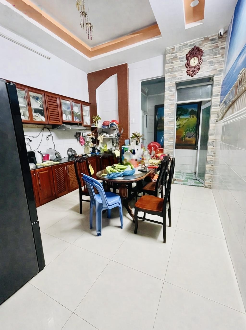 HIẾM - Bán nhà mặt tiền đường Bình Phú - 4 tầng - 4x20m - 5PN - Kinh doanh sầm uất ngày đêm - Ngộp