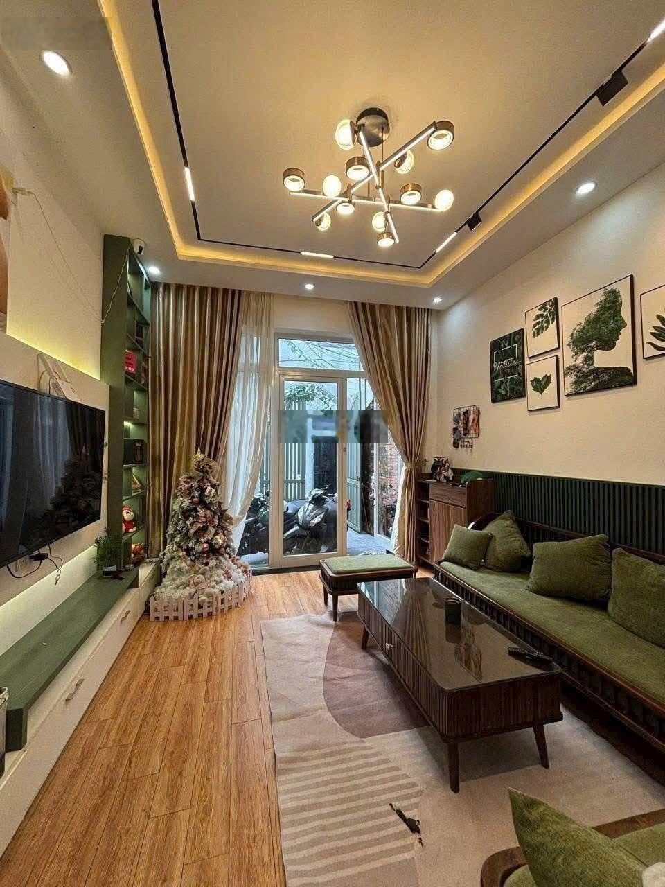 Nhà đẹp 2 tầng kiệt ô tô thông cù chính lan giá tốt vị trí víp