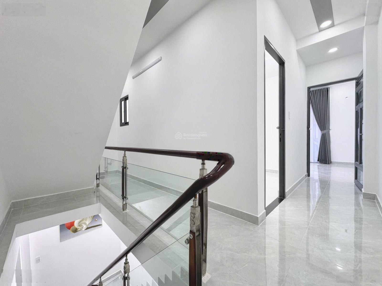 Vị trí đẹp hẻm 6m thông - ngang lớn 5,3m - kề bên bình long - nguyễn sơn