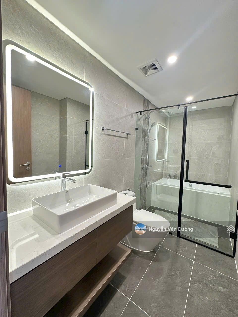 Em cần bán căn 114m2, 3 ngủ 2VS chung cư cao cấp Hoàng Thành Pearl - Nam Từ Liêm, LH 0818340242