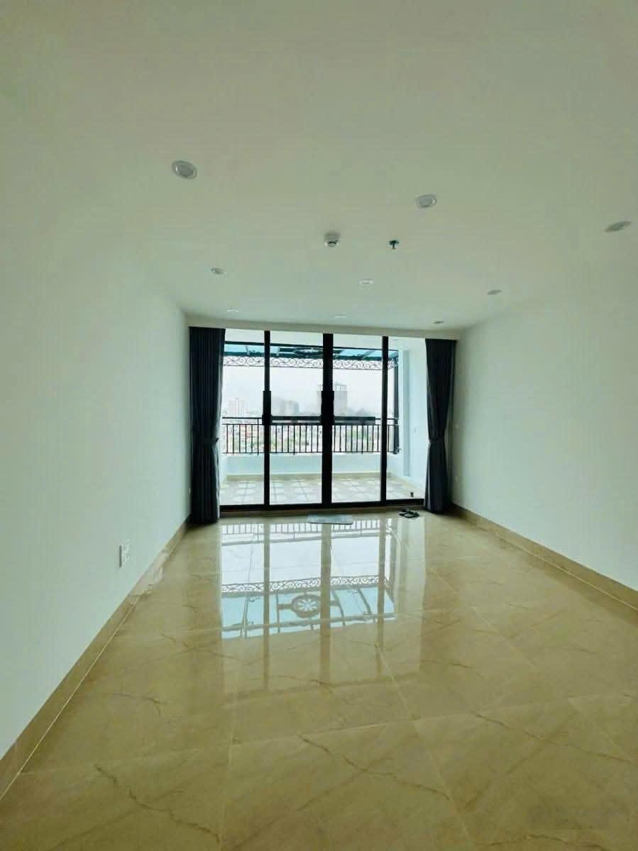 Mặt phố vỉa hè 8m cho thuê 40 tr/tháng Nguyễn Xiển 55m2 7tầng thang máy MT 4m 32 Tỷ Thanh Xuân