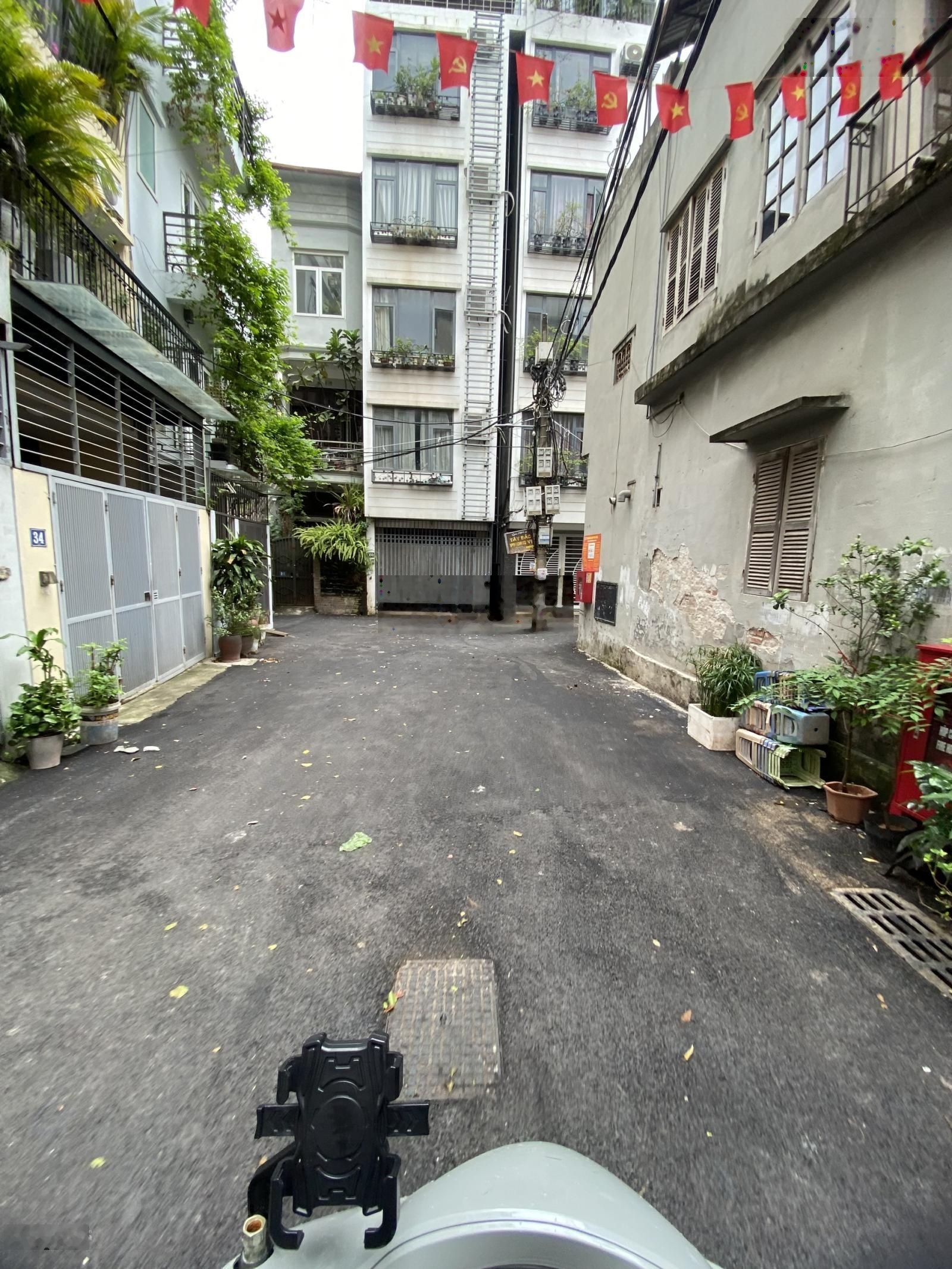 48m² Hoàng Hoa Thám - ngõ ô tô không quy hoạch - cách phố 20 mét