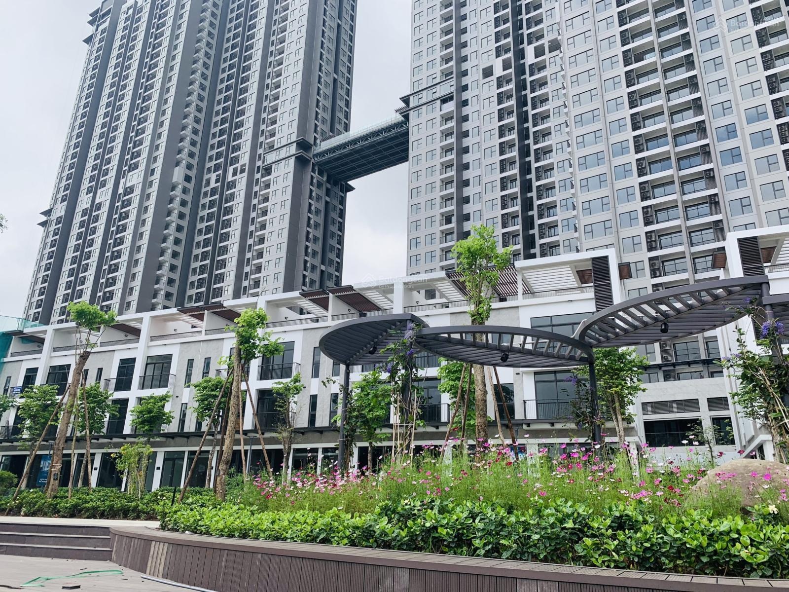 Cần bán nhà phố Vịnh Đảo Sky Oasis Ecopark Văn Giang Hưng Yên