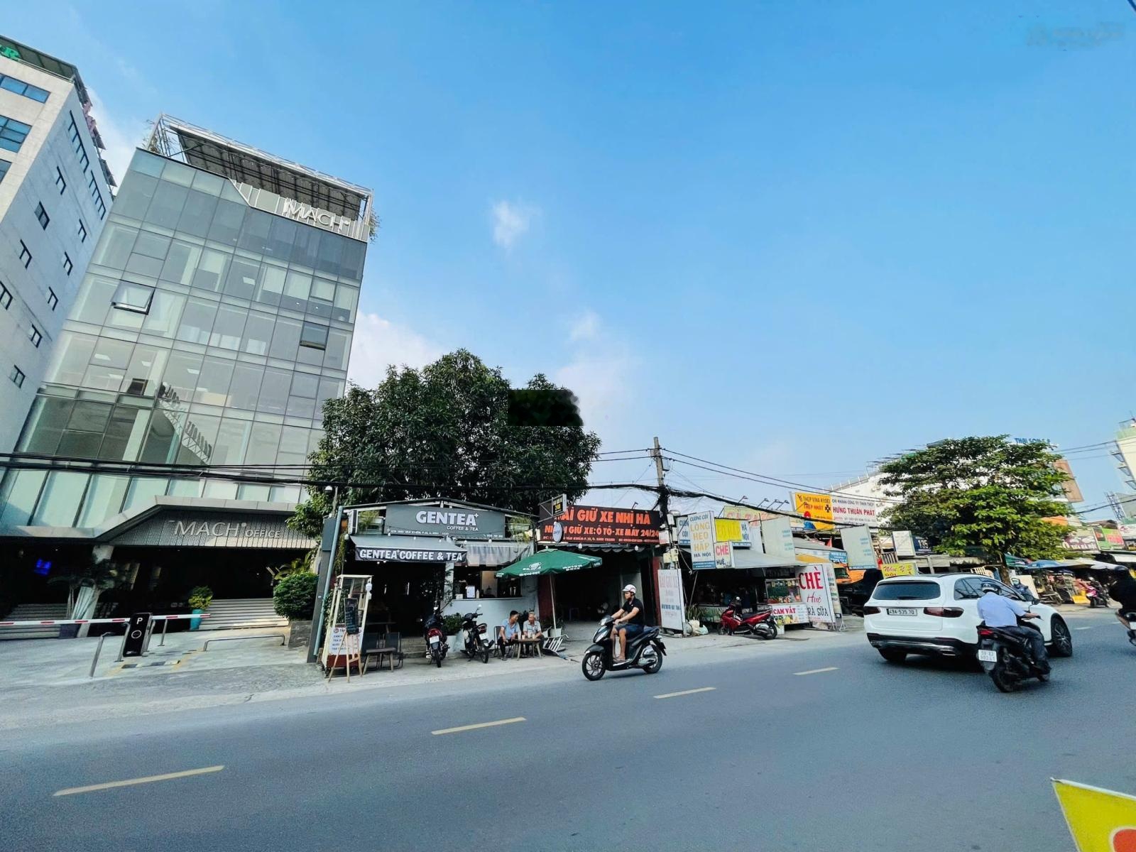 Bán đất 217 Nguyễn Gia Trí, P. 25 Quận Bình Thạnh DT: 4x16m giá bán 13,5 tỷ LH: 0901488239