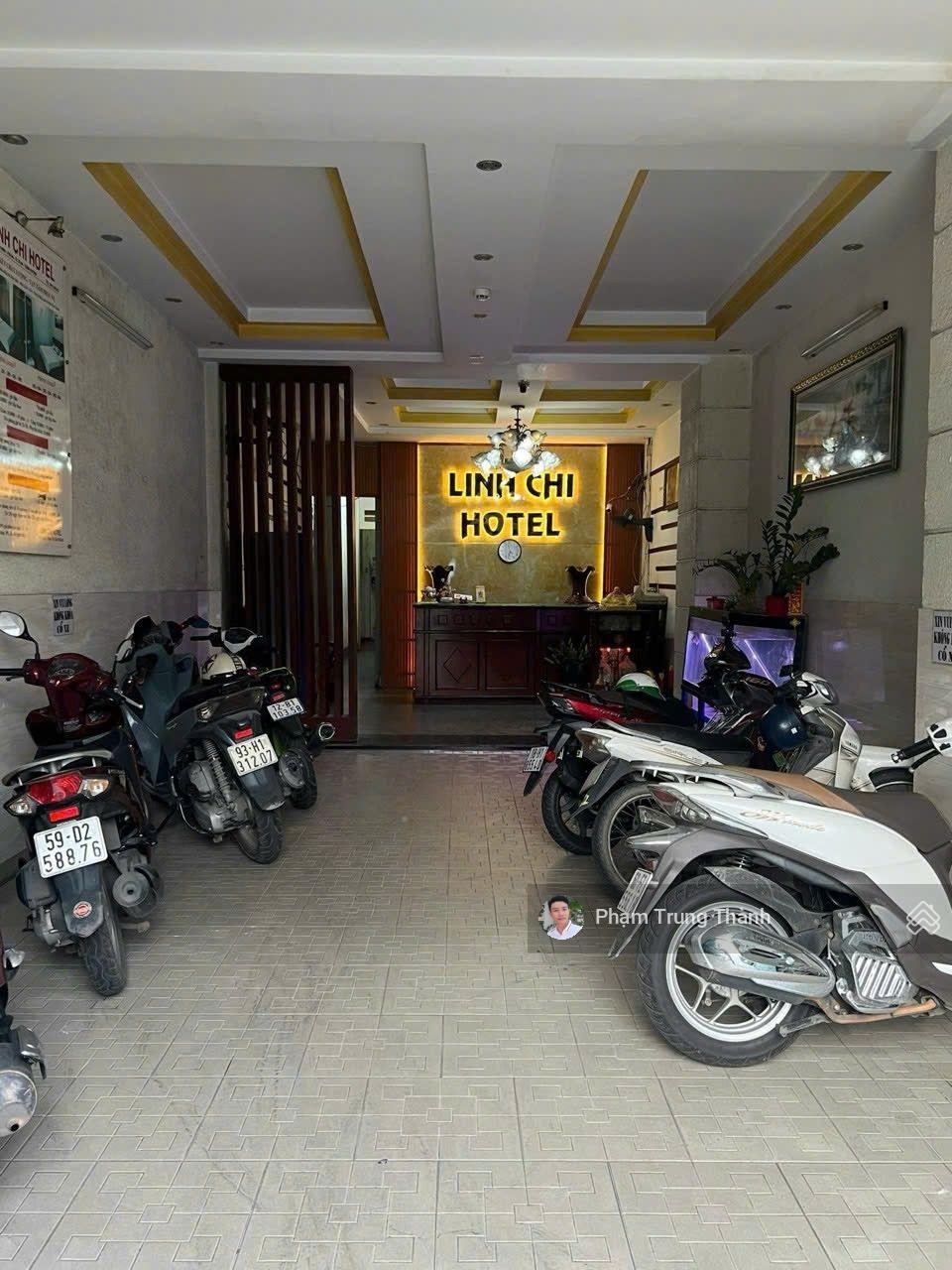 VIP - Khách sạn 5 tầng x 127m2 - chỉ 15,8 tỷ - Nguyễn An Ninh, Kdc Dĩ An