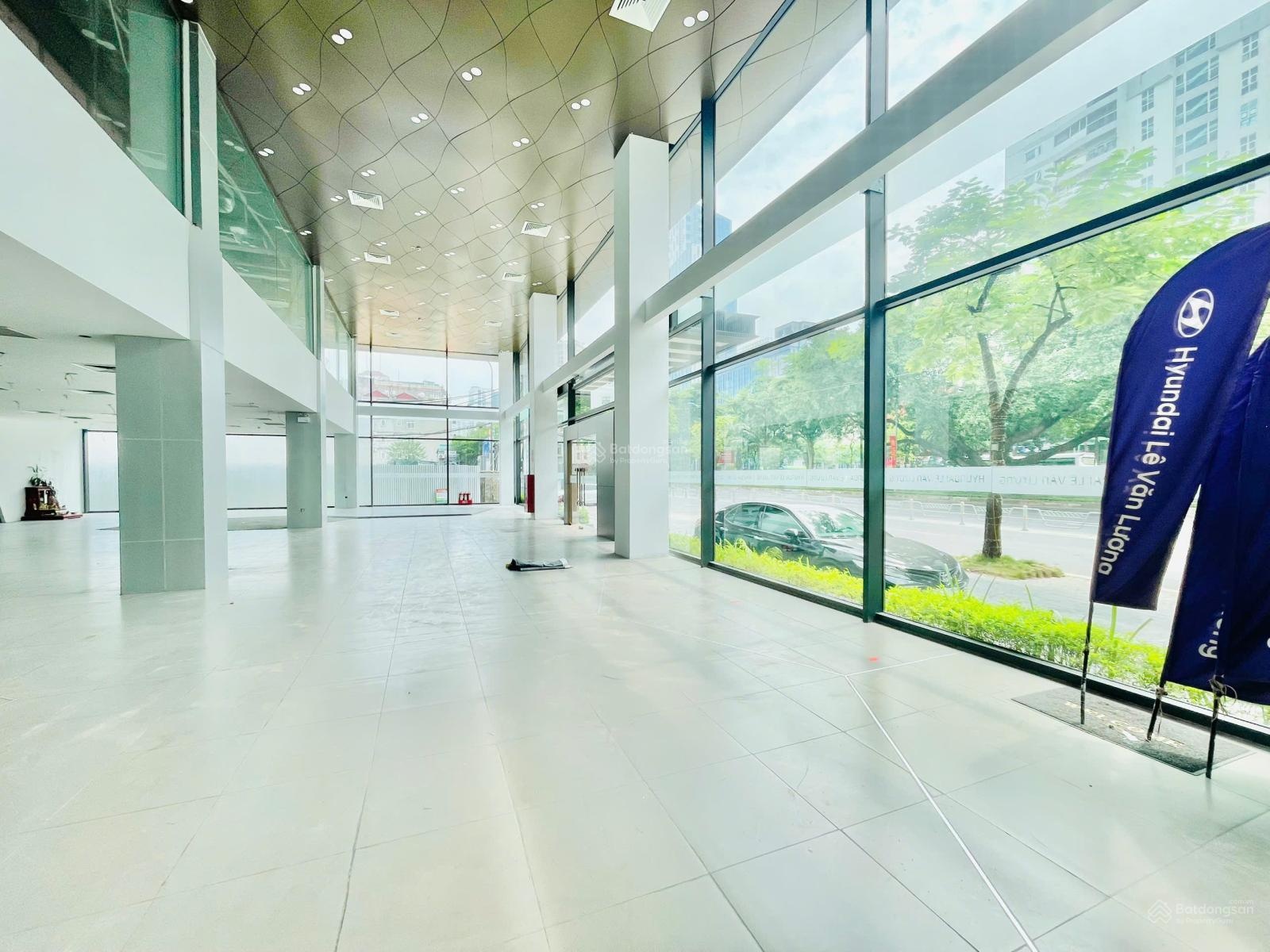 Chính chủ cho thuê mặt bằng kinh doanh 460m2 tại mặt Đường Võ Chí Công, Tây Hồ