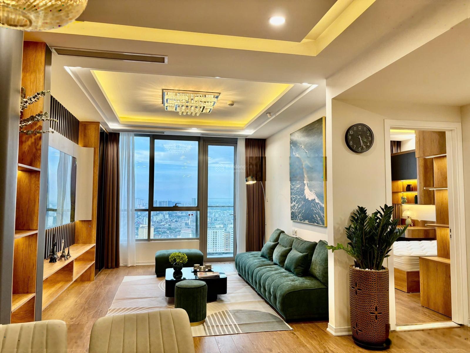 Đẹp nhất 2 phòng ngủ 81m2 Golden FIeld chính chủ cần giao bán nhanh giá rẻ nhận nhà trước tết