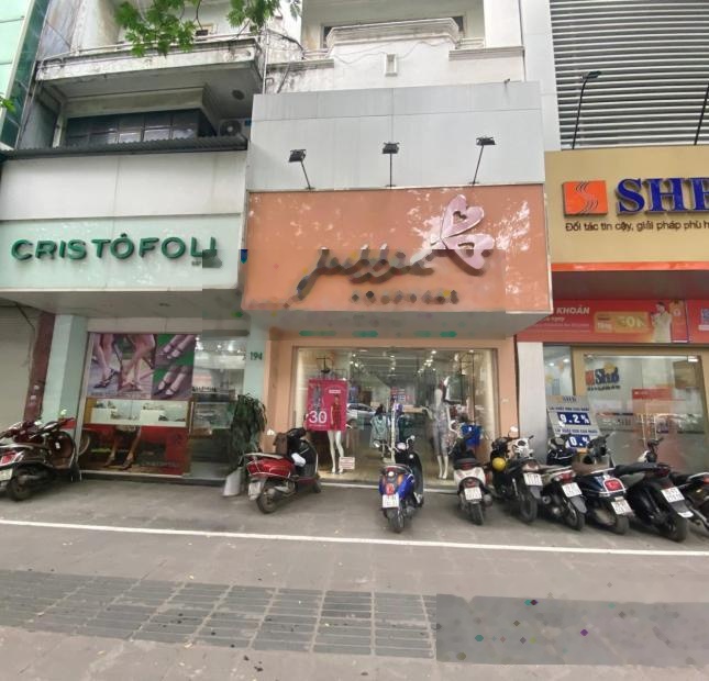 Cho thuê mbkd phố thời trang siêu đẹp tại 192 thái hà đống đa hà nội