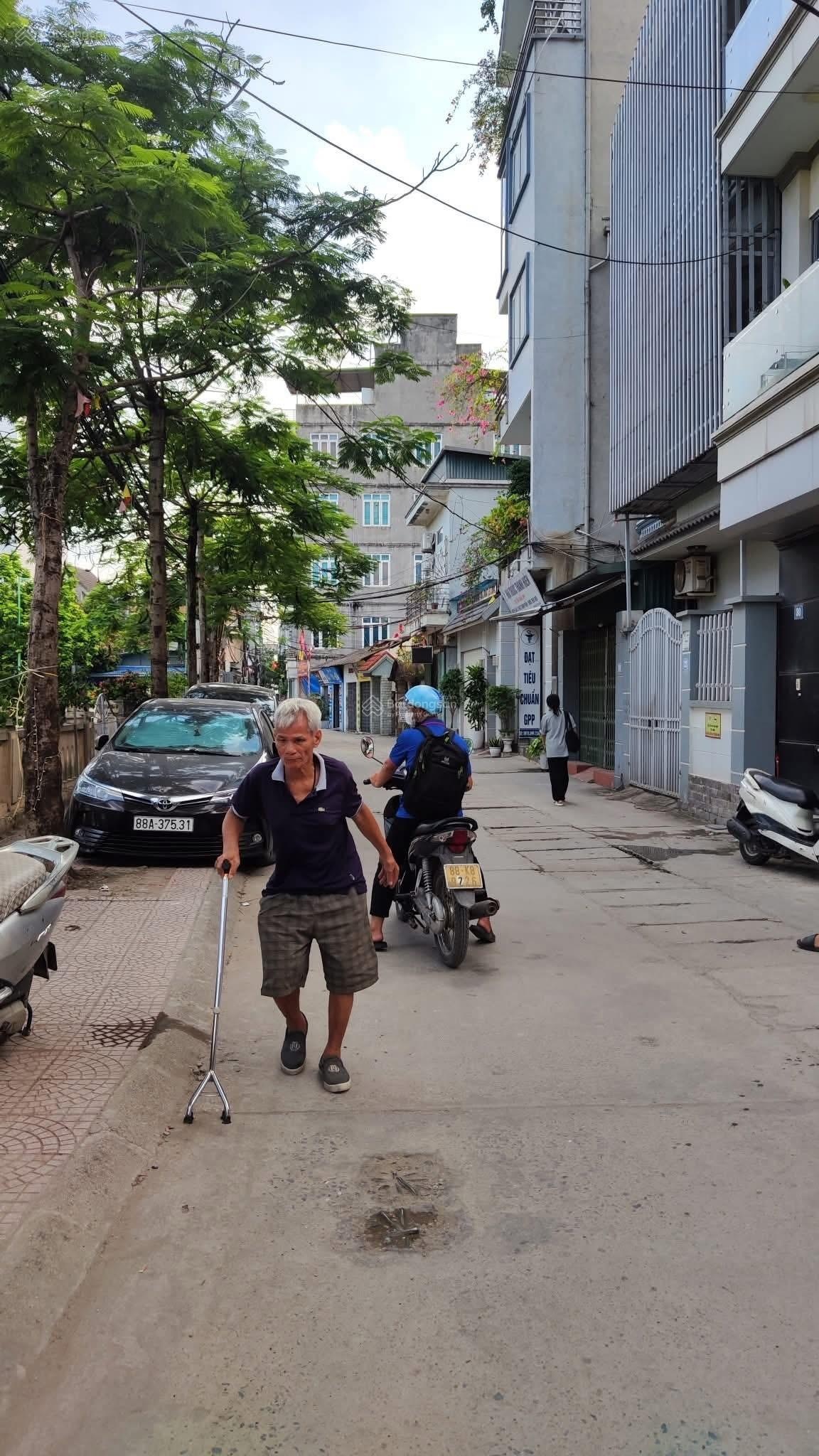 Cứu chủ giúp em!!! Fo Nhà Cầu Diễn 33m2 3 tầng chỉ từ 5,5 tỷ - sổ đỏ CC - cách 20m ô tô để ngày đêm