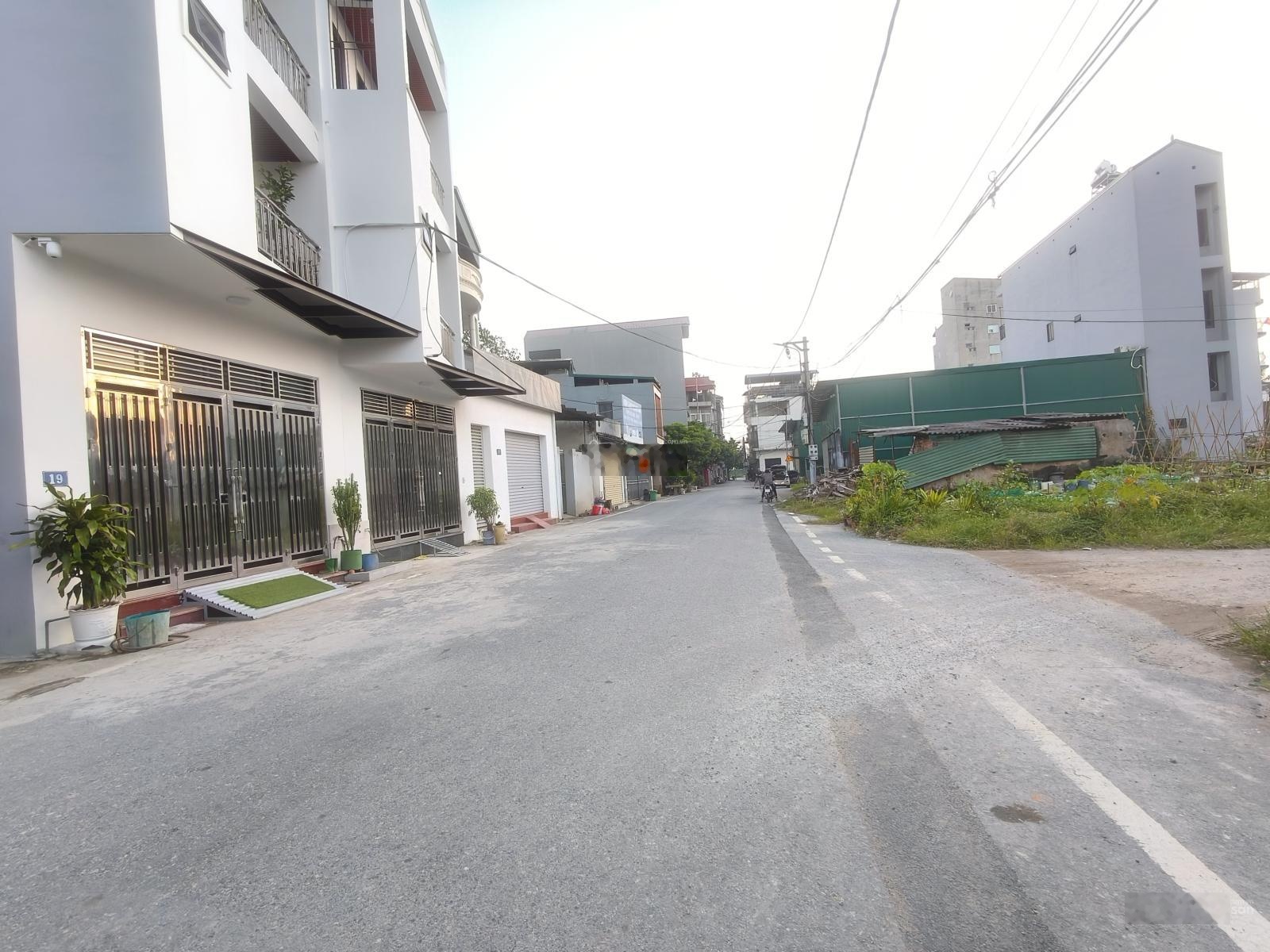 Cực ngon! Bán nhà đường Yên Lũng, An Khánh. Ở, KD đỉnh. Lô góc. 40m*3tầng. Mt 7m. Chỉ hơn 7tỷ