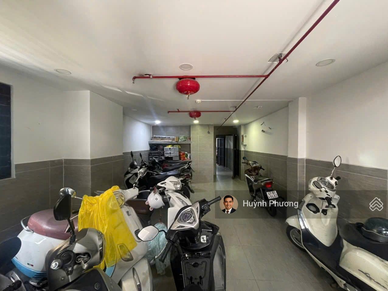 Bán CHDV 14 PN - 60 triệu/tháng - Đường Phan Đăng Lưu, Bình Thạnh - 80 m2 - 4.5x18m - Giá 16.4 tỷ