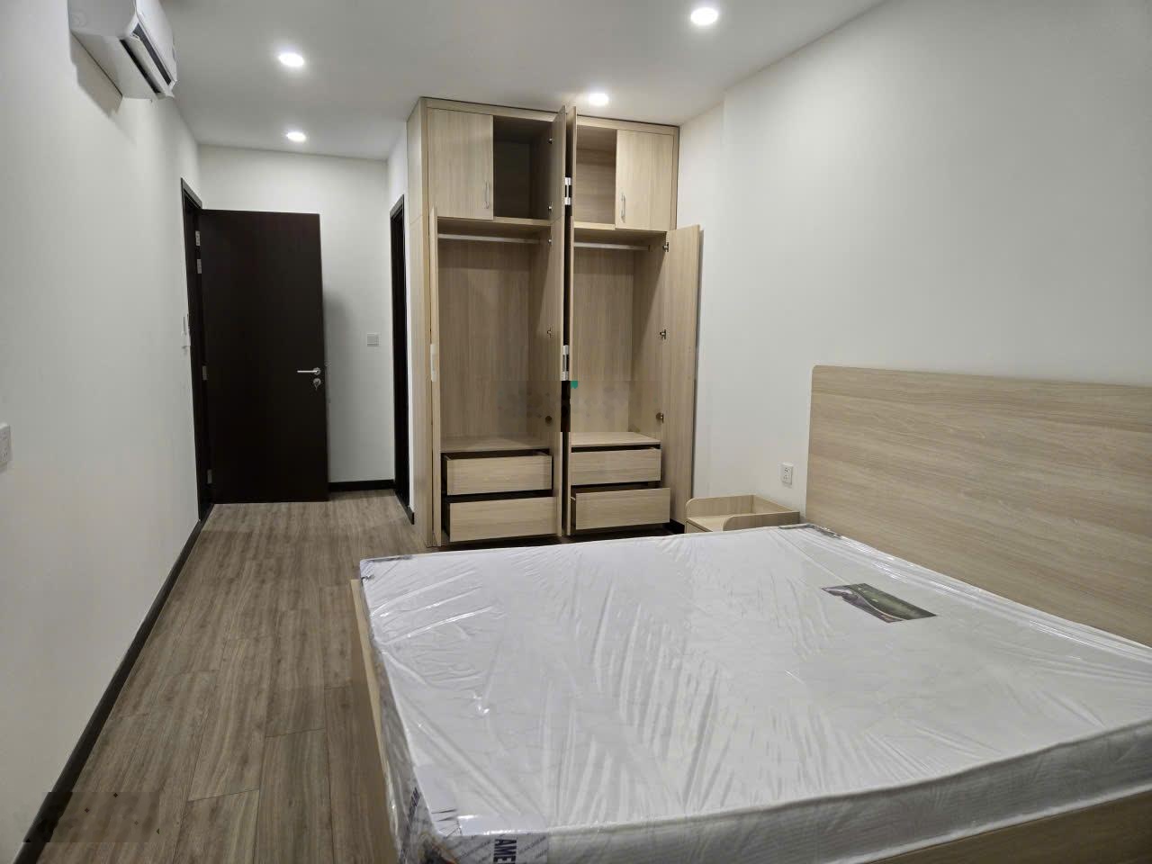 Cho thuê chung cư C - Sky View, 2pn, 2wc. Nội thất mới. Giá thuê 9,5tr VND/ tháng (chưa gồm PQL)