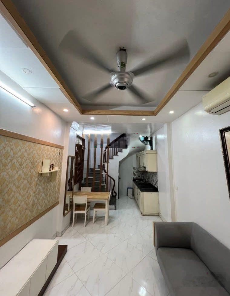 Hơn 7Tỉ Bán nhà Mỹ Đình Ô TÔ đỗ cửa - LÔ GÓC - KINH DOANH nhỏ 6 TẦNG - 5 NGỦ - DÂN XÂY chắc chắn