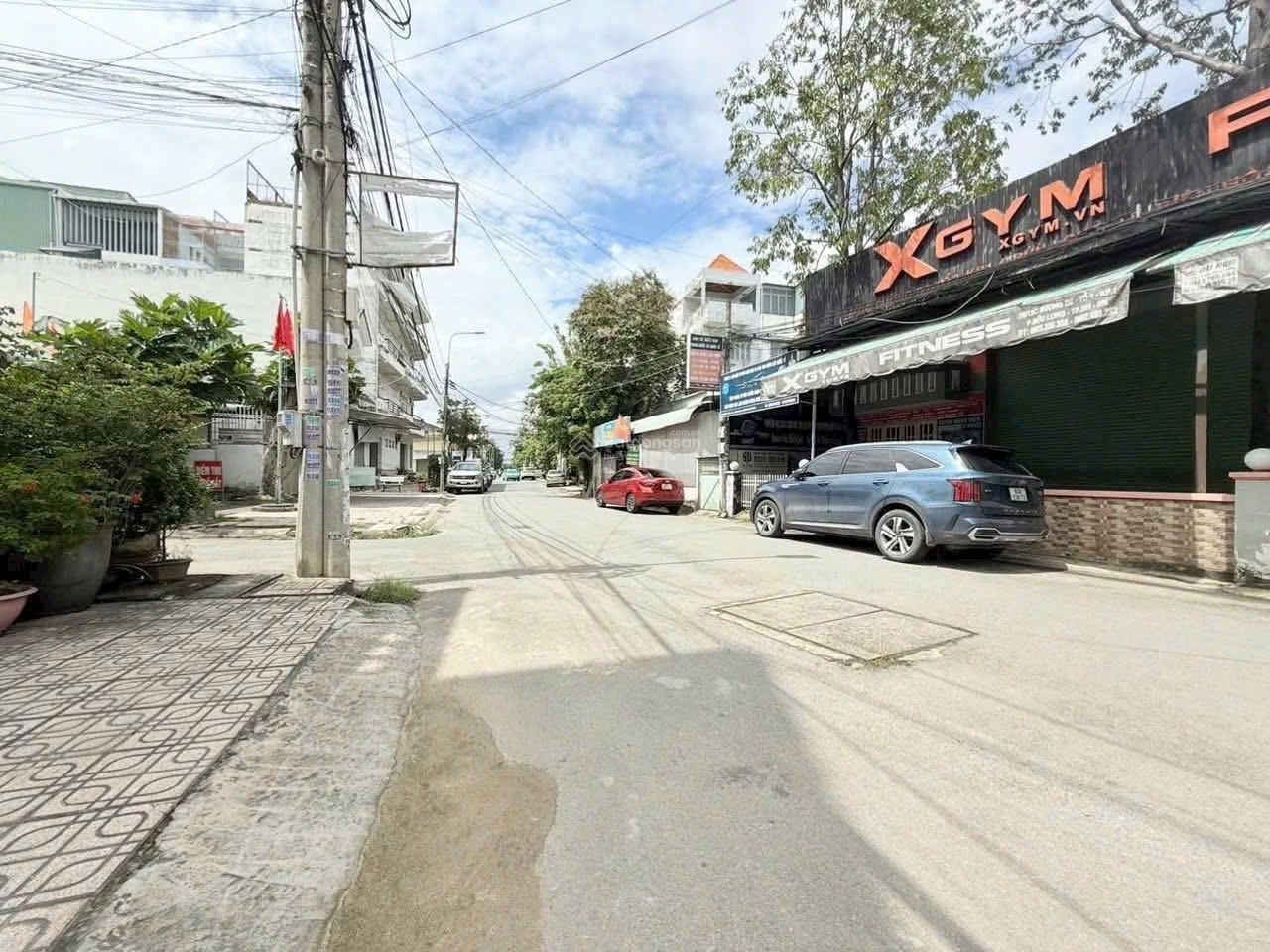 Bán nhà 1 trệt 2 lầu phường Trấn Biên (Bửu Long cũ). DT: 3,9x12,7 = 49,53m2. Giá: 4 tỷ tl