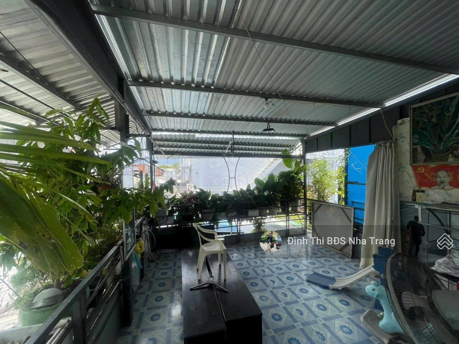 Quá rẻ - bán đất tặng nhà ngay Lotte Mart, giá tốt nhất thị trường, chốt nhanh kẻo lỡ