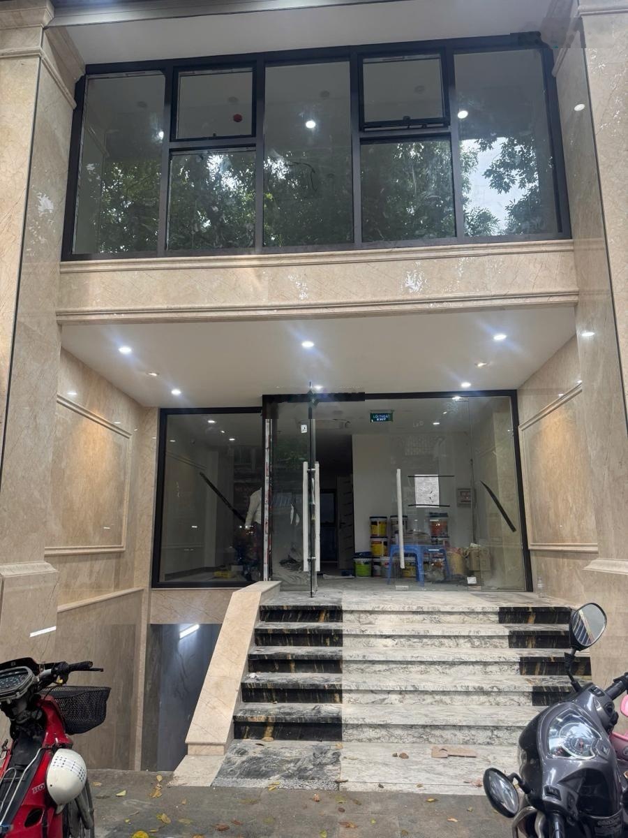 Bán Tòa Văn Phòng Mặt Phố Đống Đa 8 Nổi 1 Chìm, Tương Lai Vành Đai 1 Ngập Tràn.