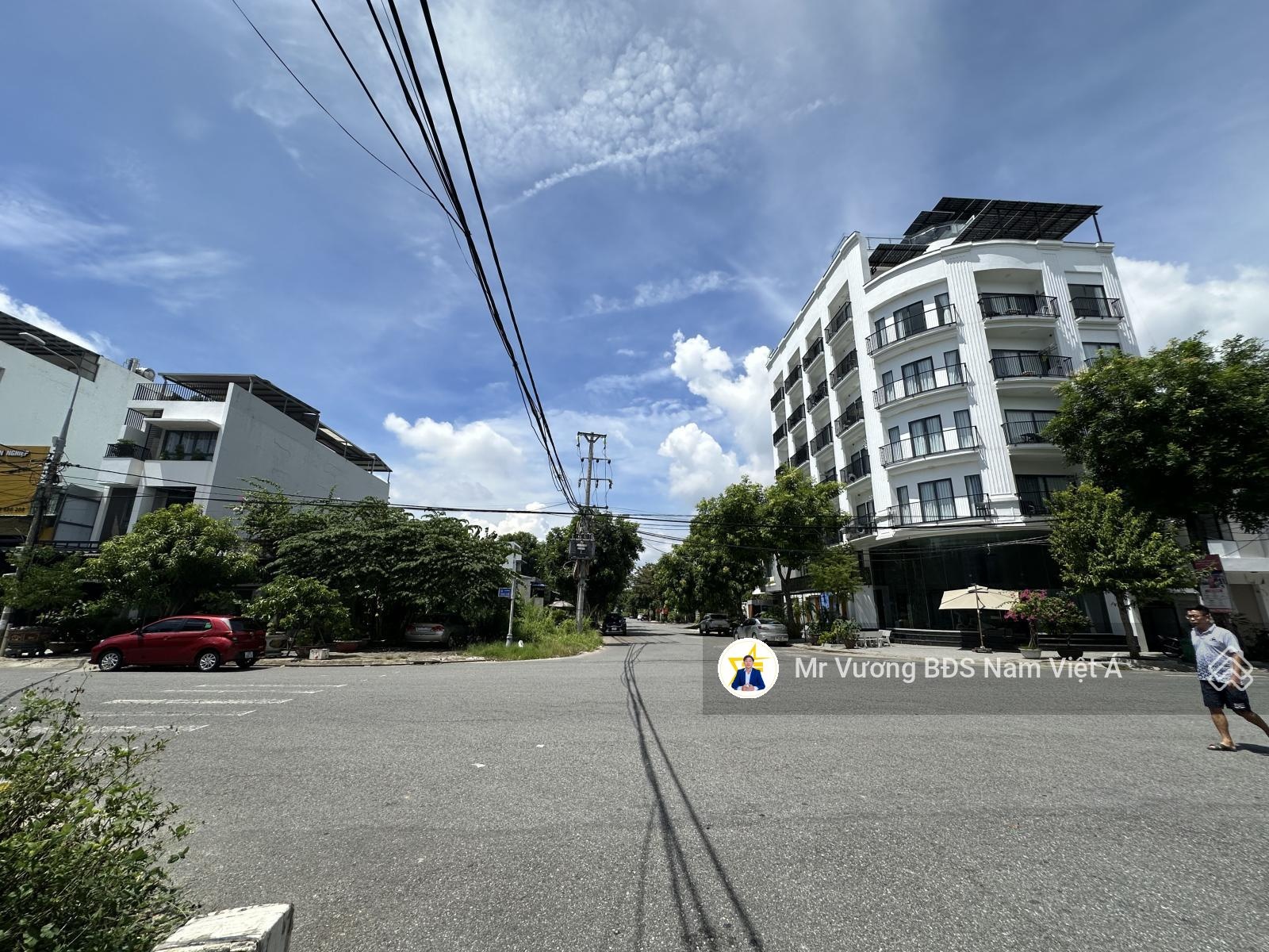 Tổng hợp lô góc, lô cặp xây cao tầng, Nam Việt Á