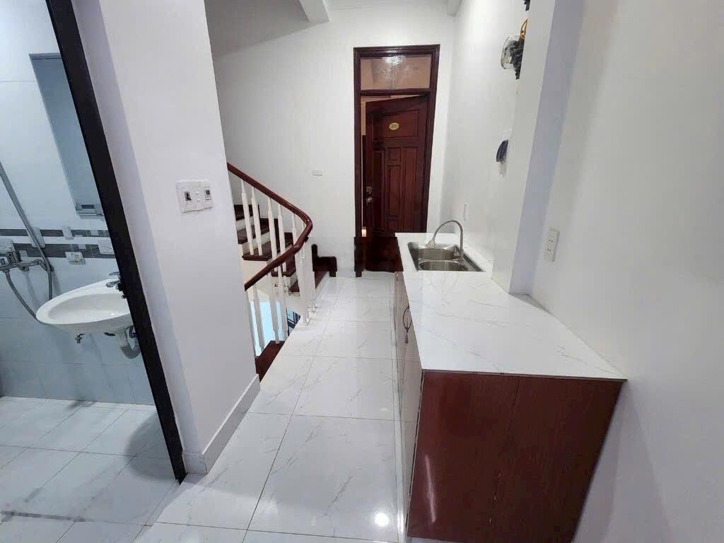 Nhà Phố Minh Khai- 5T dân xây- Ngõ nông, rộng- Lên tầng thoải mái- ô chờ thang máy- 56m2- 11.5 tỷ