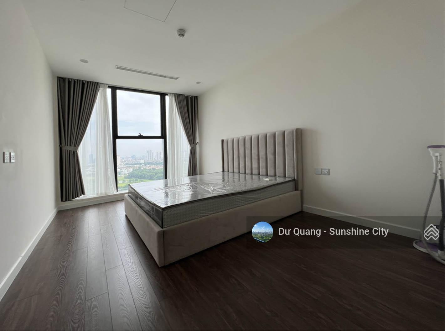 Bán căn 3PN Sunshine City - 106m2 thông thủy - view trực diện sân golf Ciputra. Giá: 13,2tỷ (Sổ đỏ)