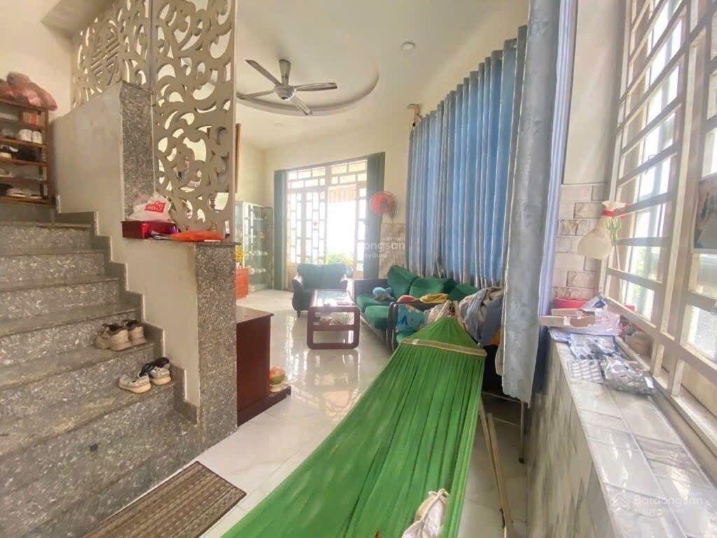 * Nhà bán, DT: 78m2, Giá 6,1 tỷ. Đường Lê Văn Thịnh, Bình Trưng Tây, Tp Thủ Đức