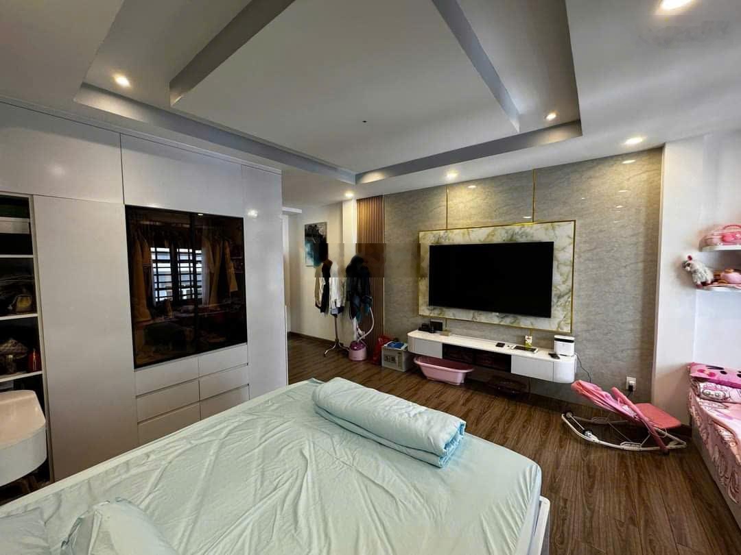 Hẻm 8m - nguyễn hồng đào - 5 tầng, 5x15 - cam kết chuẩn 100%