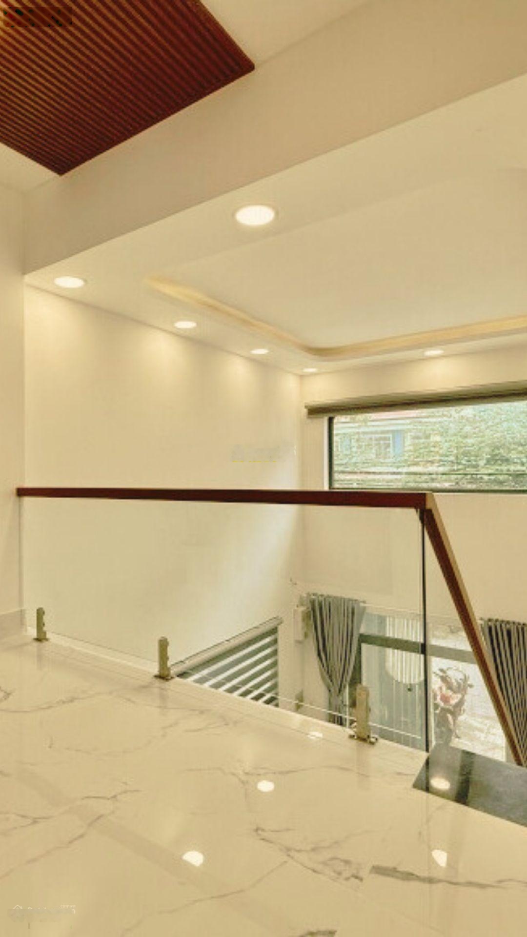 Bán nhà MT Dương Bá Trạc, P.1, Q.8 - Lô góc, mới 100% - 8.4 tỷ