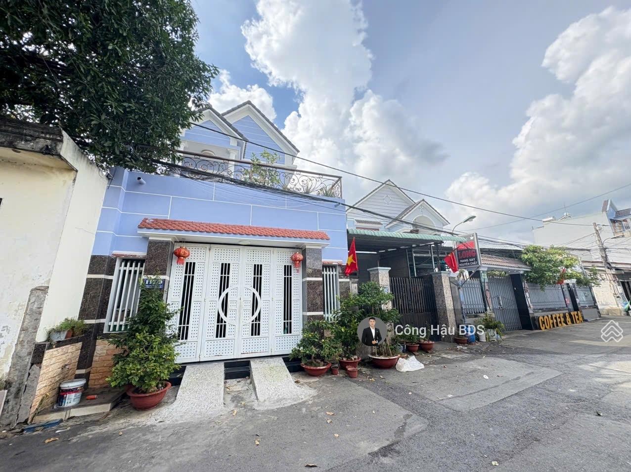 Bán 1 kiôt + dãy trọ. Thu nhập ổn định. DT: 204.4m2 (6x 34M). ODT: 191m2. Đường 6m. Giá: 7.5 Tỷ Tl